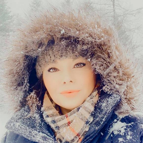 Meet your Posher, Chantelle - Picture 1 of 1